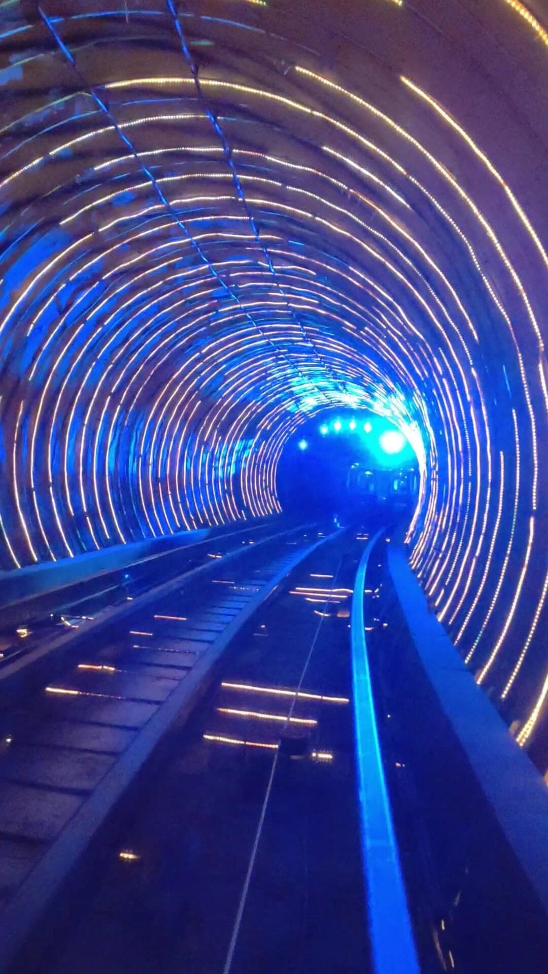 Tour Spot - Slide 5